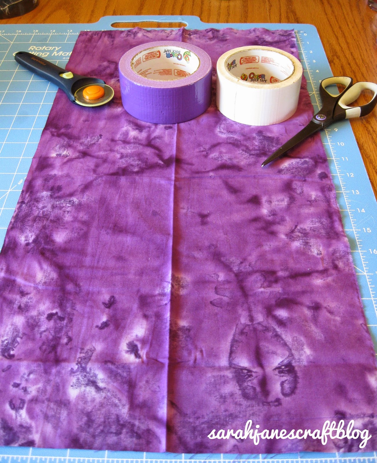 Sarah Jane's Craft Blog Fabric Lined Duct Tape Purse