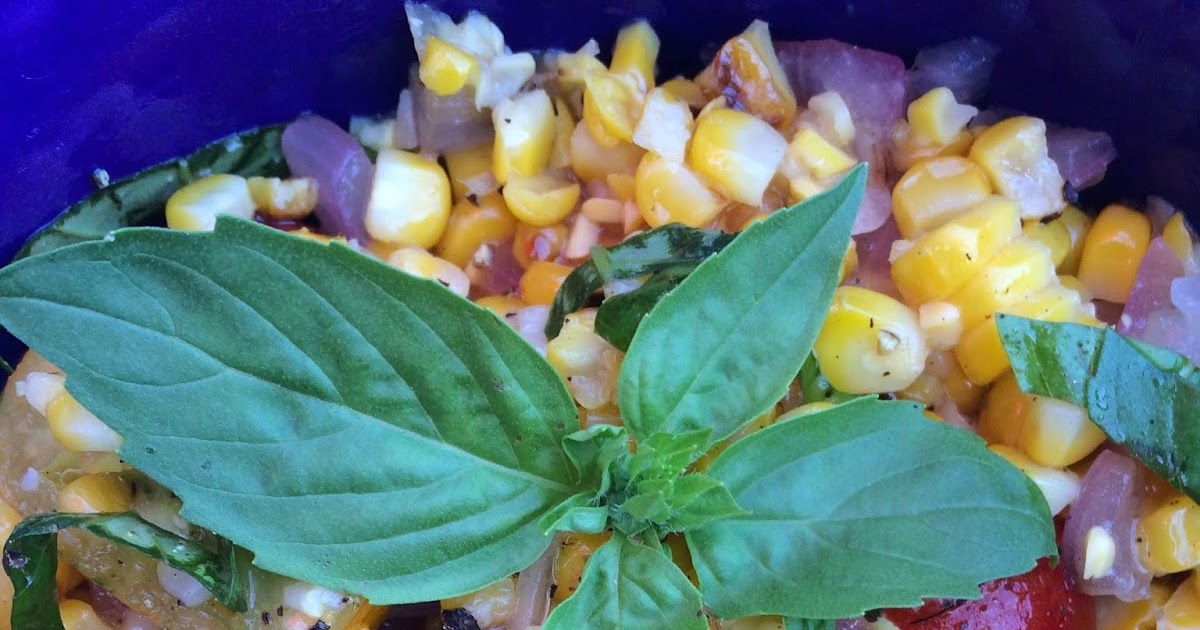 Grilled Corn, Tomato and Red Onion Salad Caity