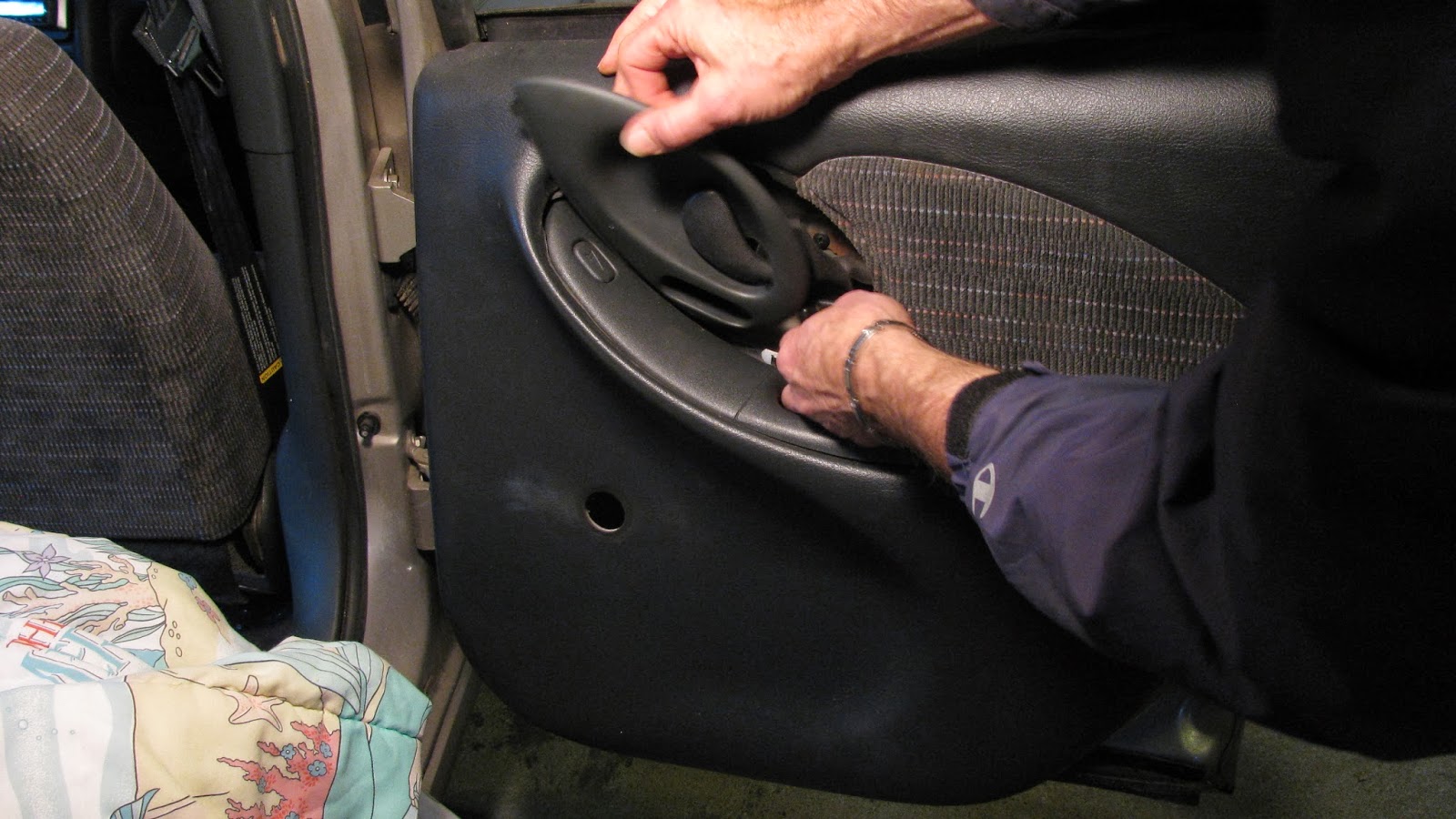 The Original Mechanic How replace auto door glass on a 1997 Pontiac