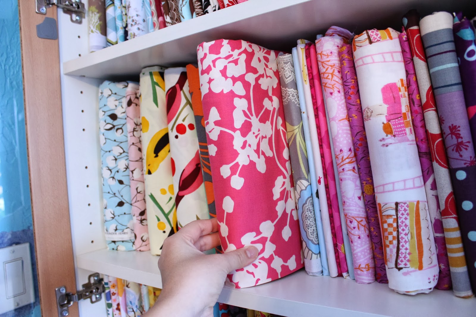 Park and Darwin TUTORIAL how to fold and store your fabric yards