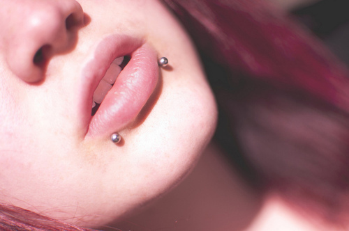 Aksesuarmodasi Com Dudak Piercing Cesitleri Dudak Piercing Modelleri Lip Piercings