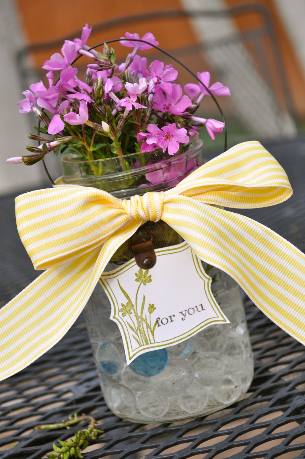 easy mother's day vase {tutorial} Little Birdie Secrets