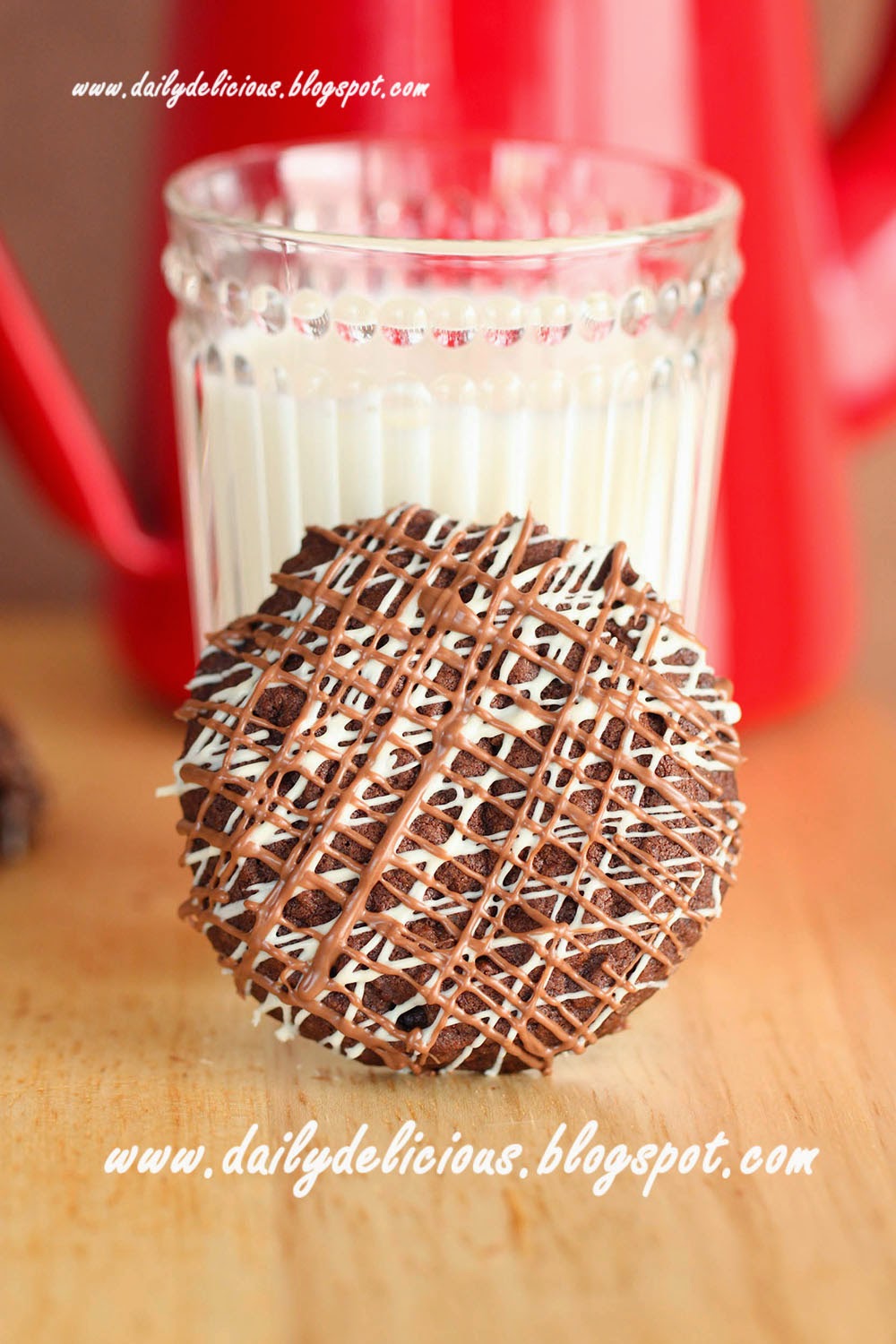 dailydelicious: Triple chocolate cookies: Enough chocolate to boost ...