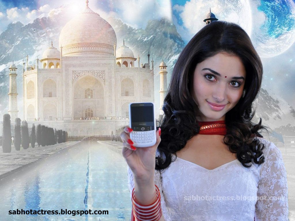 http://2.bp.blogspot.com/-L_hGZ63V5-Y/TdJy6QbPReI/AAAAAAAAEds/LspNi4uQGP8/s1600/Tamanna+Wallpaper-2.jpg