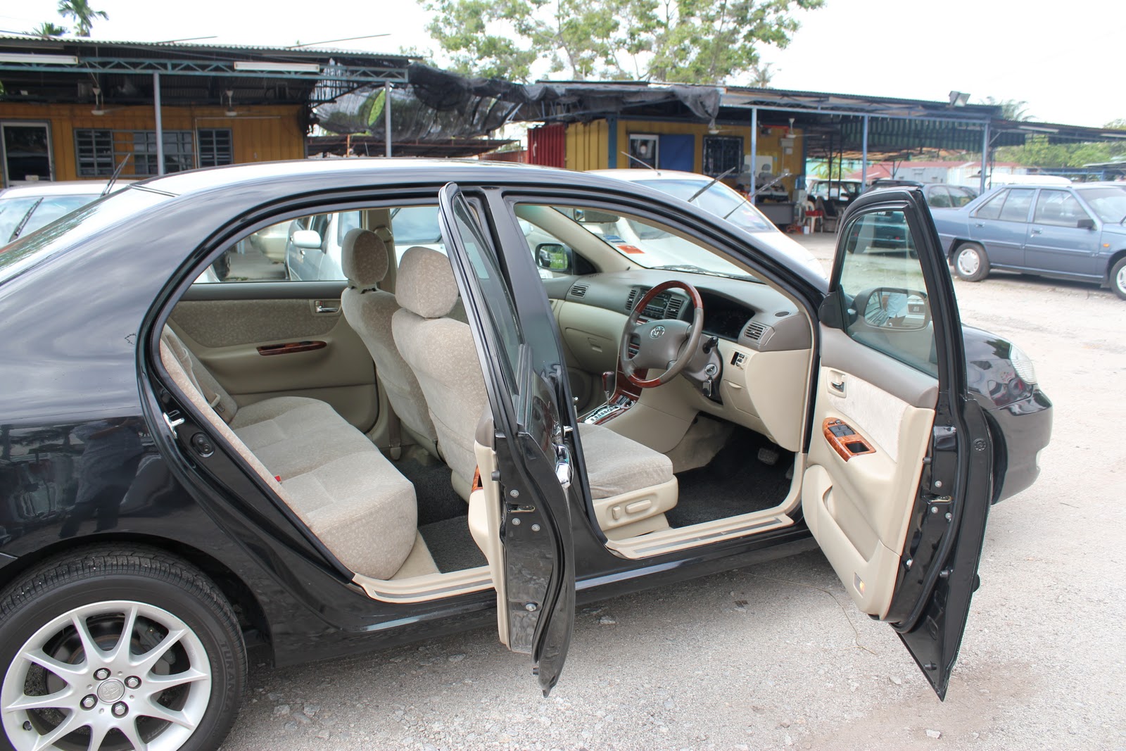 New Used Car Toyota Altis 1 6 1 8 Vvti A