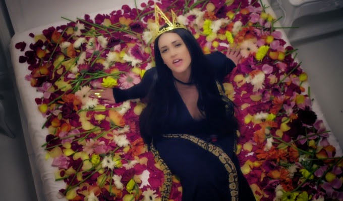 Kat Dahlia - YouTube