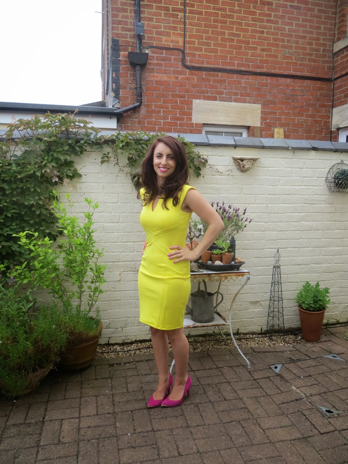 River Island, Yellow, Dress, Bodycon, Wedding outfit, Pink, Asos, Shoes, fashion, OOTD