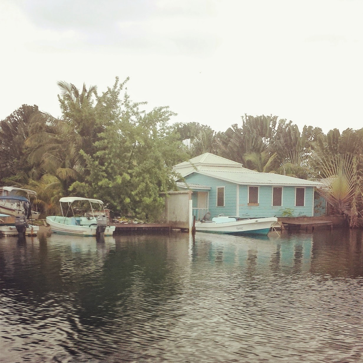 Remaxvipbelize: Placencia to sentiment on the boat house