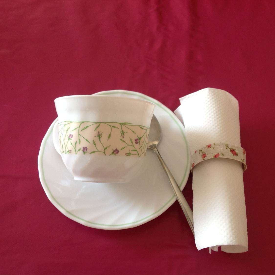 Upcycle easy & inexpensive DIY napkin rings Keeping it Real