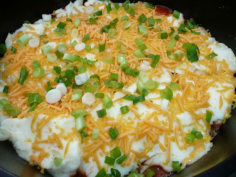 Everyday Dutch Oven HomeStyle Shepherd's Pie