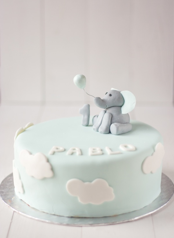 La Cocina de Carolina: Tarta de cumpleaños para niño de 1 año: tarta de  elefante