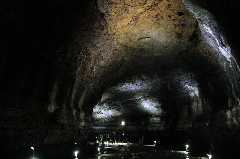 12 Imágenes de túneles sorprendentes formados por lava  Im%25C3%25A1genes+de+t%25C3%25BAneles+sorprendentes+formados+por+lava+10