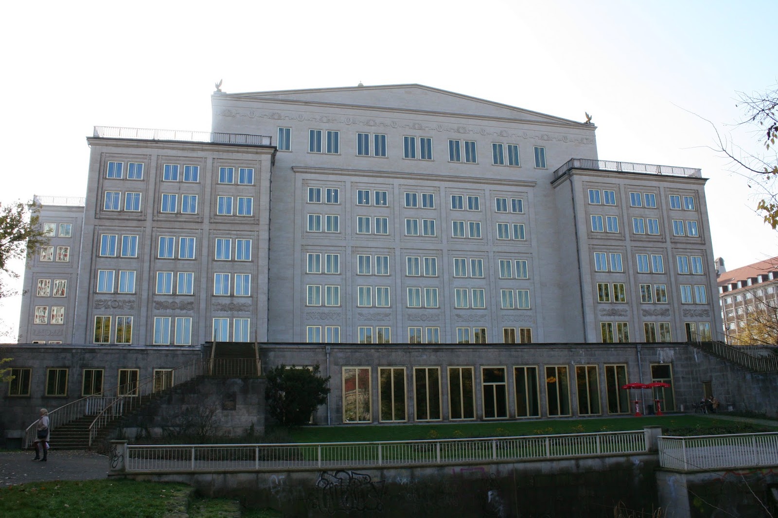 Opernhaus am Augustusplatz – Leipzig-Days
