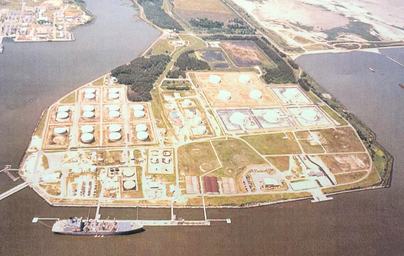 Hampton Roads Naval Museum A Large Refueling Station Craney Island