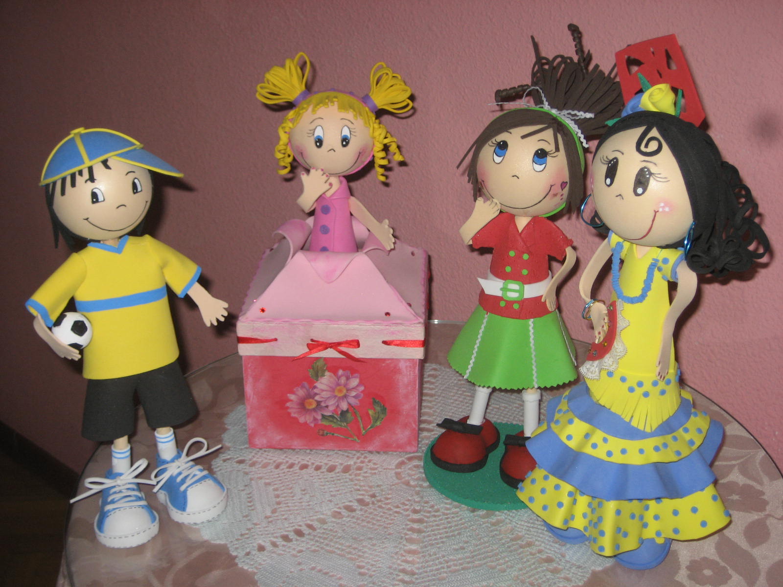 GRUPO "ESTRELLA": EXPOSICION MANUALIDADES( CURSO 2012-2013)