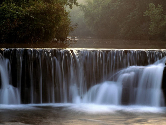Top HD Beautiful Water Falling Wallpapers Top HD Beautiful Water Falling Wallpapers