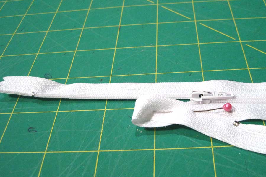 Emmaline Bags Sewing Patterns and Purse Supplies How to Sew a Zipper