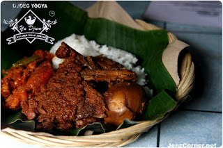 Alamat dan Daftar Menu Gudeg Yu Djum Yogyakarta Alamat dan Daftar Menu Gudeg Yu Djum Yogyakarta