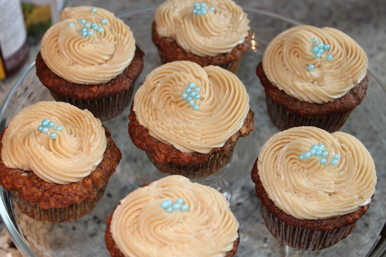 Kelly's Sweet Treats & Delicious Eats CinnamonNutmeg Apple Cupcakes
