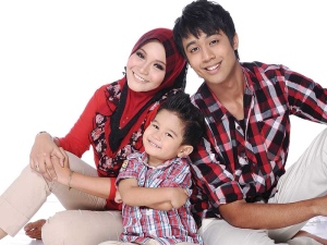 Aliff Aziz Dan Anne Ngasri Berserah Mobile