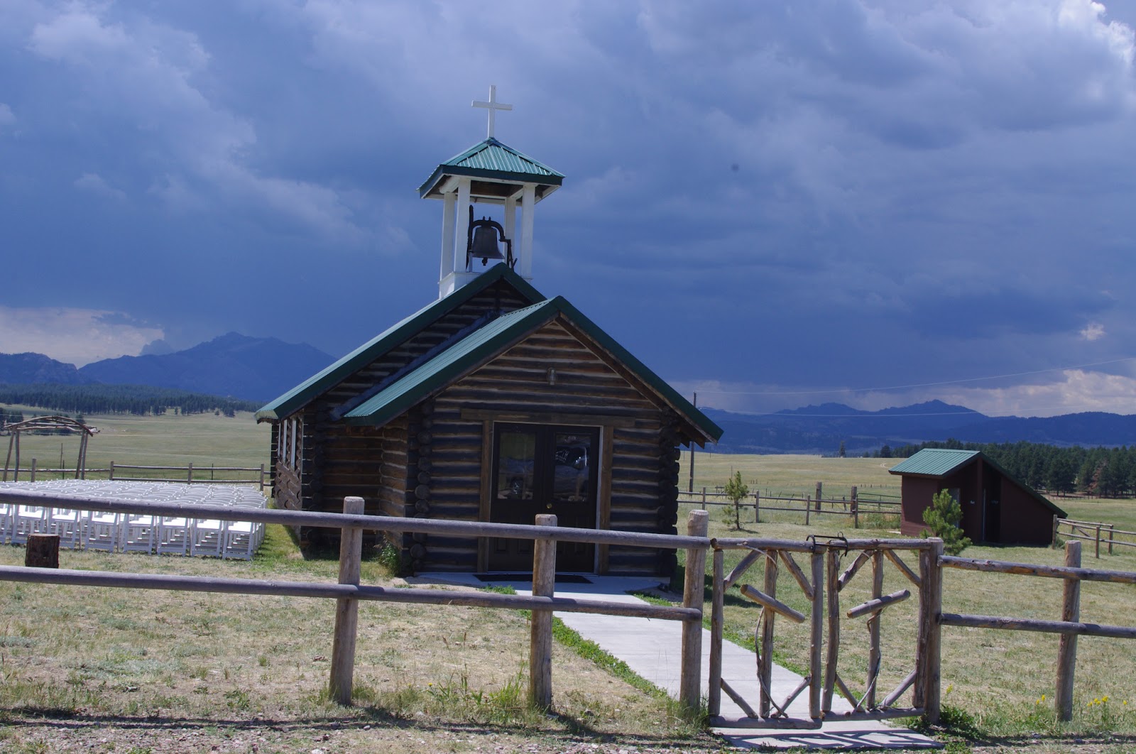 Churches of the West Church of the Ascension, Esterbrook Community