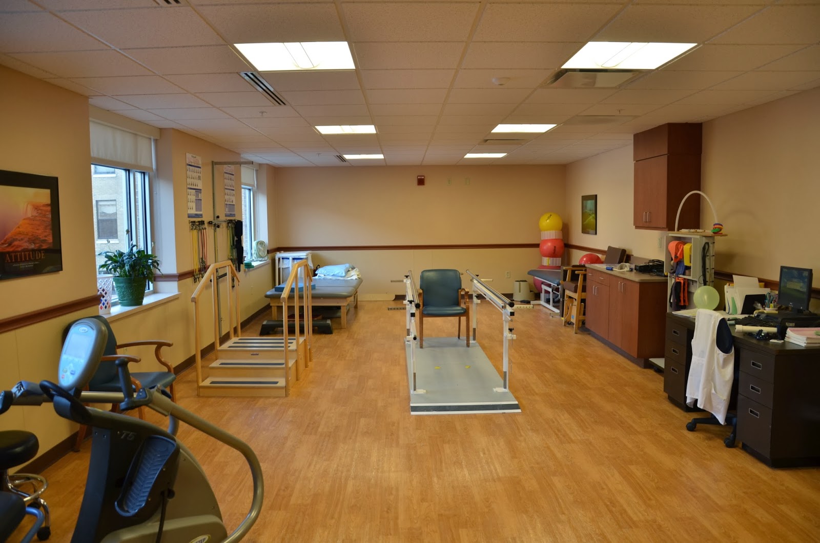 P.J. Hoerr, Inc. Graham Hospital Physical Therapy Gym & Endoscopy Suite Remodel Canton, IL