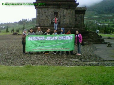 serunya jalan bareng ke Dieng