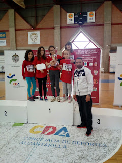 1ª REGIONALES POR PUNTOS EN JUGANDO AL ATLETISMO BENJAMÍN FEMENINO Y 4ª GRAND PRIX (01/03/2018).