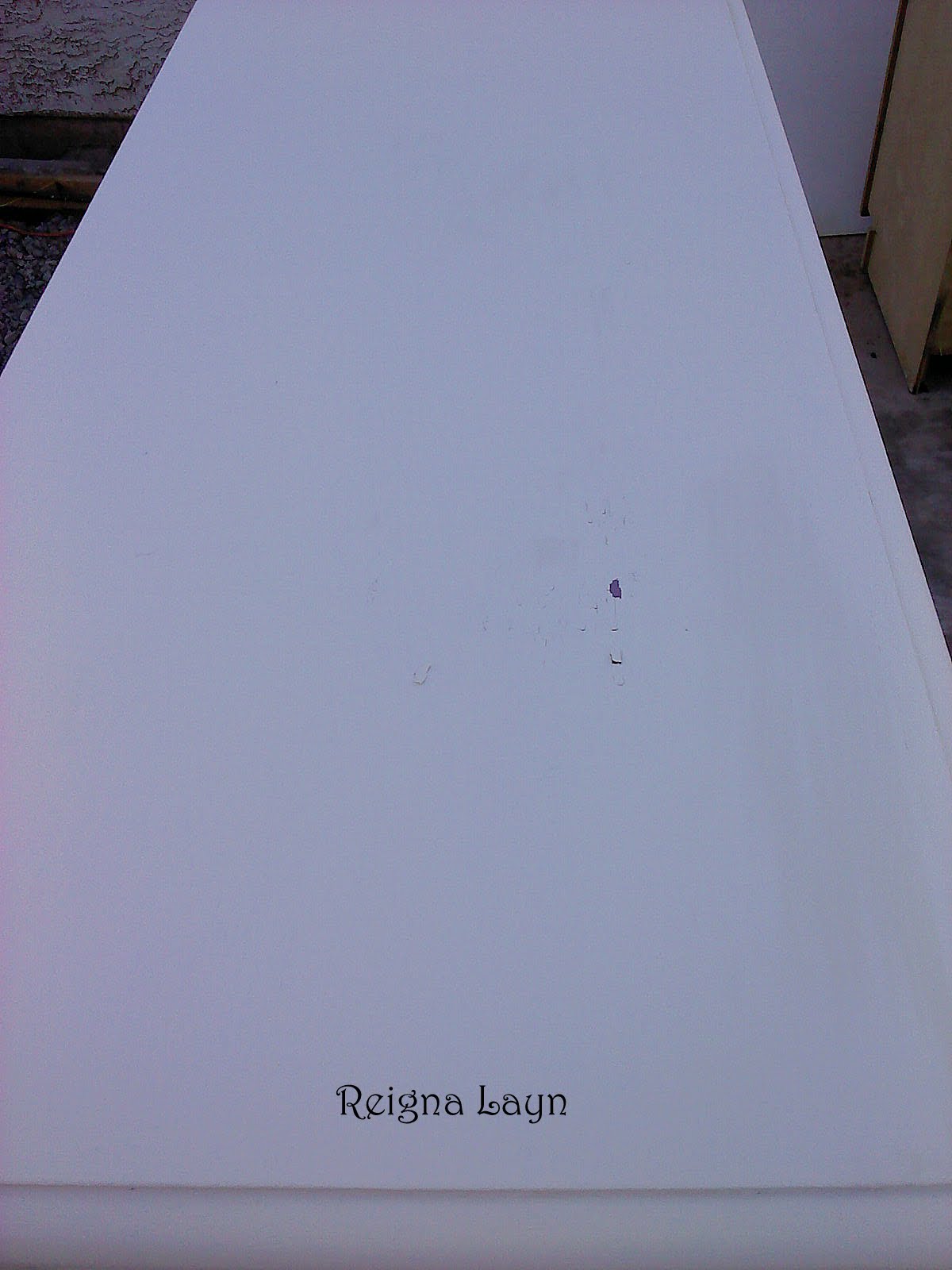 Reigna Layn SOS! Why is my Annie Sloan Chalk Paint Chipping???