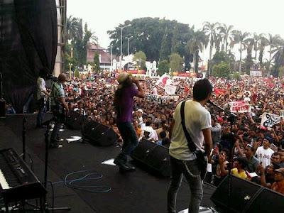 Jadwal Konser Band Slank 2013 Jadwal Konser Band Slank 2013