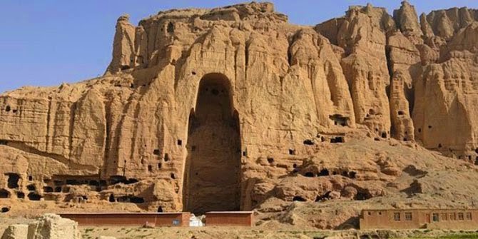 Patung Buddha Bamiyan, Afghanistan Patung Buddha Bamiyan, Afghanistan