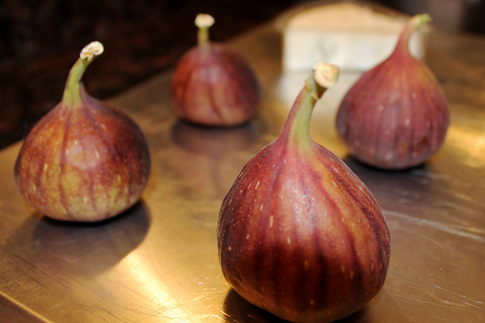 love me simply figs & blue cheese wrapped in prosciutto