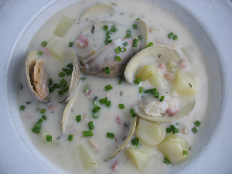 The Hungry Dog Clam chowder 2.0