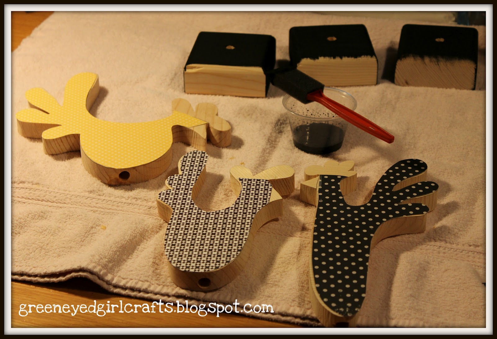 WOOD Creations Rooster Post by Guest Blogger, Green Eyed Girl Crafts