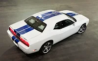 Dodge Challenger SRT8 392 white