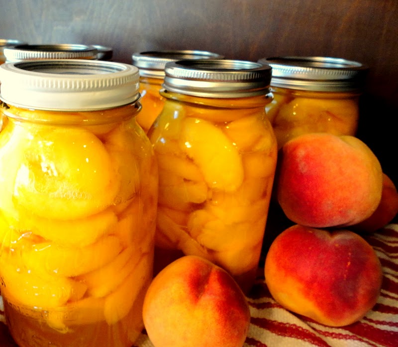 Keeping up with the Kitchen Mom Canning Peaches
