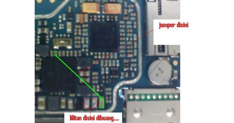Bb 9000 Bold Jumper Zokus .JPG