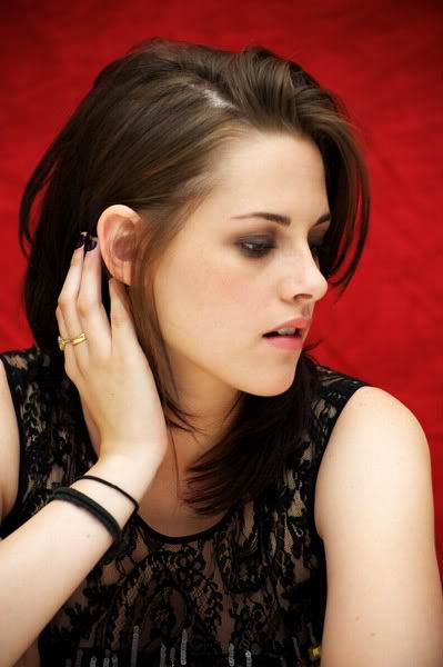 ألبوم صور كريستين ستيوارت جميلة قمة الرقة والنعومة_Kristen Stewart ألبوم صور كريستين ستيوارت جميلة قمة الرقة والنعومة_Kristen Stewart