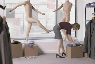 Attack of the mannequin  