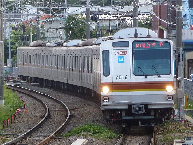 東急東横線　急行　渋谷行き　東京メトロ7000系