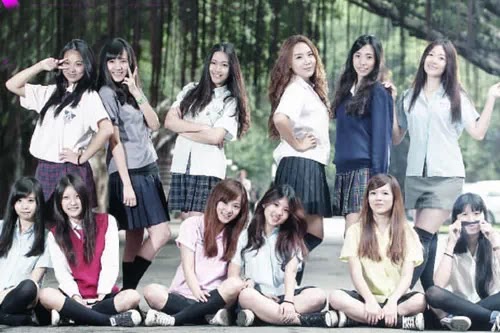 輔大12美少女月曆