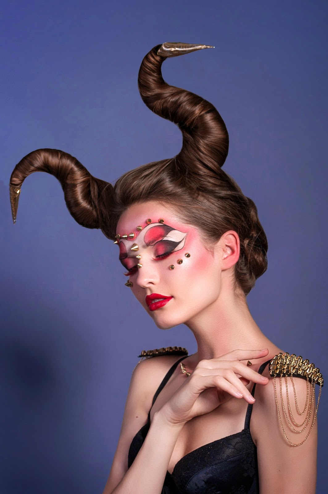 PHOTOBOT! Bizarre Haircuts made to look like Horns