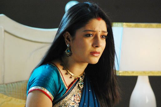 hotolinenews: Pooja Gaur (Pratigya) - Star Plus Drama Pratigya ...