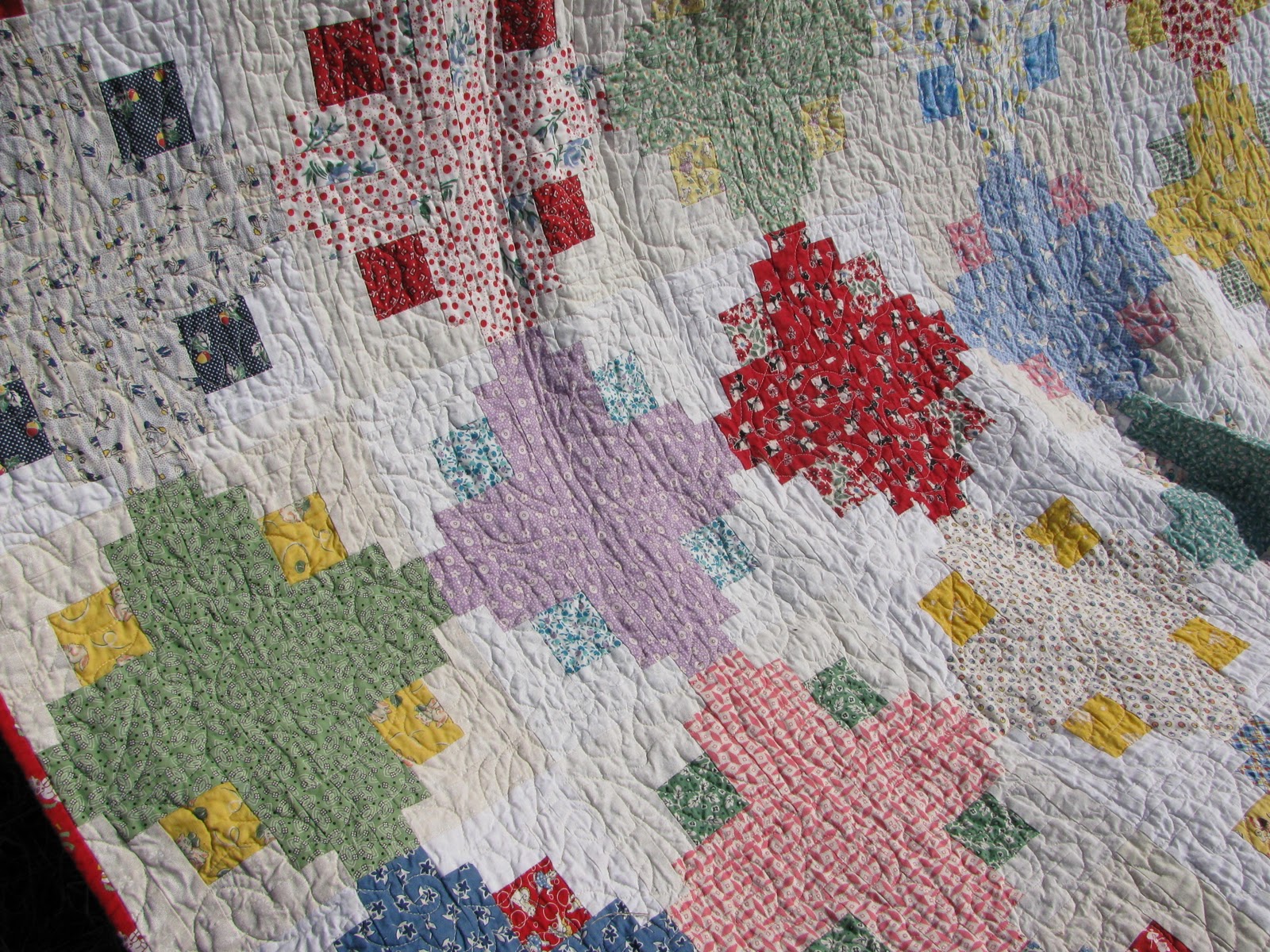 Lollyquiltz Happy HousekeepingFALL BLOGGER'S QUILT FESTIVAL