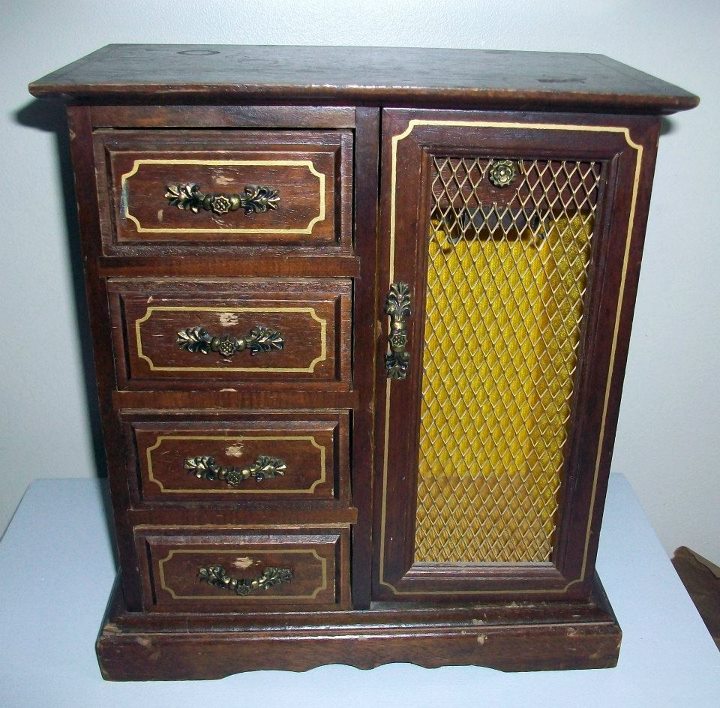 Salt And Pepper Makers Jewellery Box ReDo