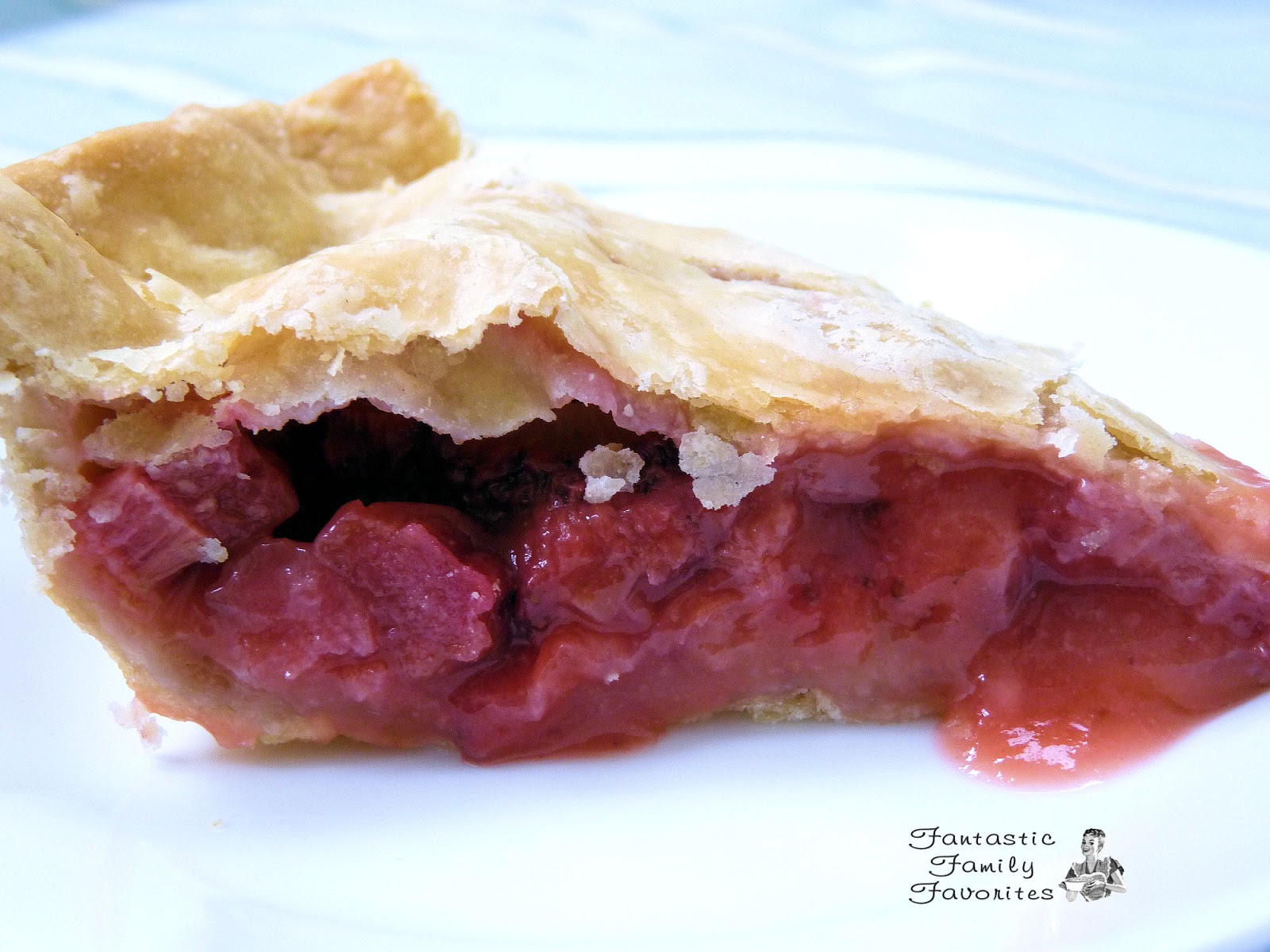 Fantastic Family Favorites Strawberry Rhubarb Pie