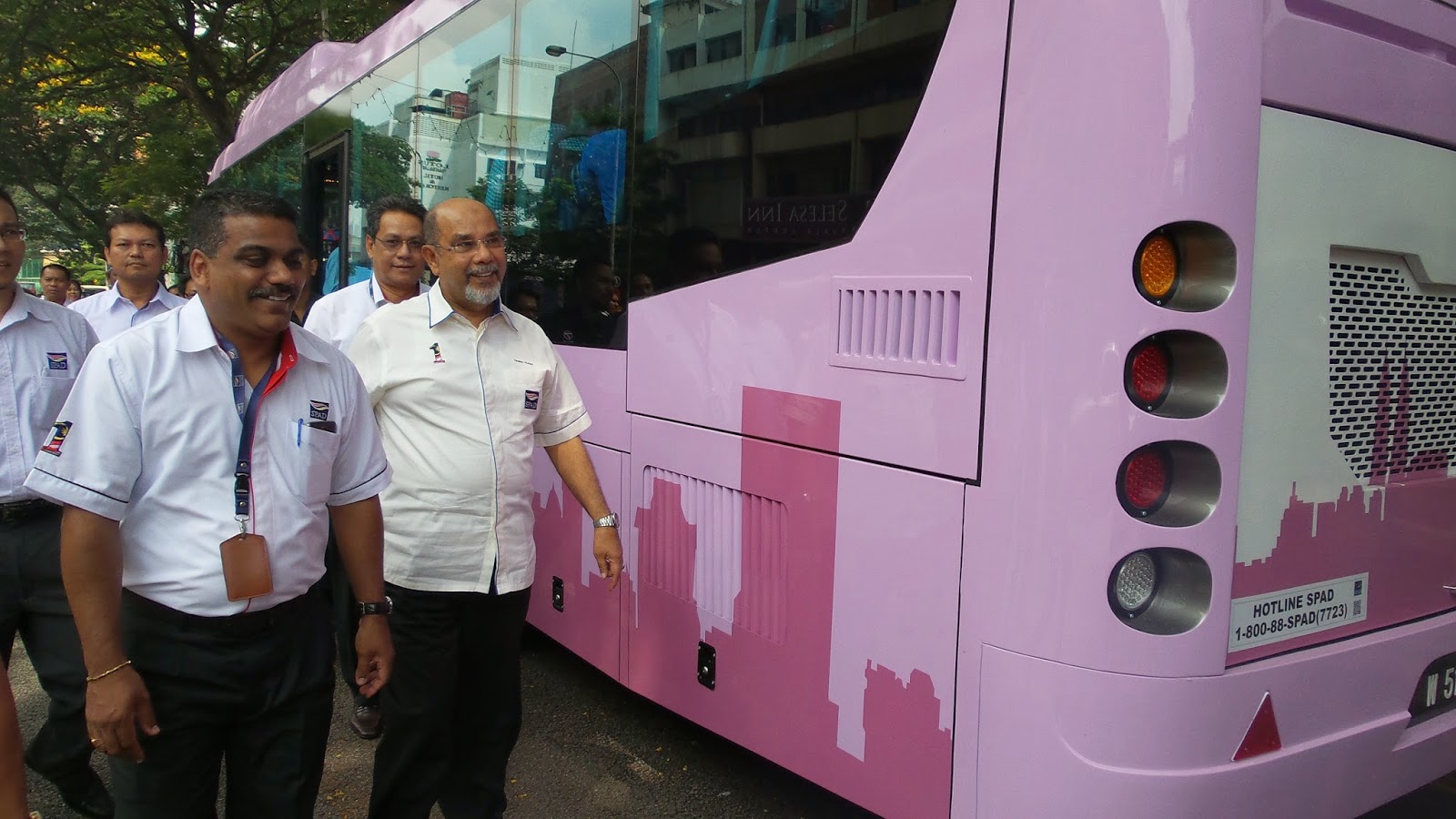 in deep tots LALUAN 'FAVORITE' BAS BANDAR GOKL Q&A