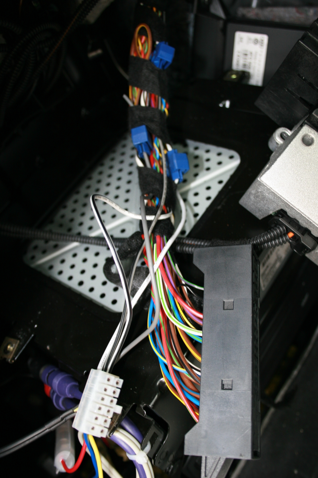 Audi A6 4f - Die Datenbank: Endstufe nachrüsten am MMI 2G ...