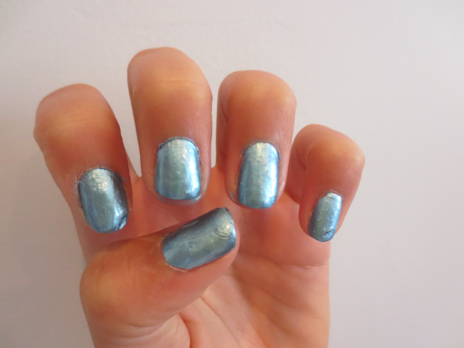 Nail Crazy NOTD Solid Blue Chrome Nails