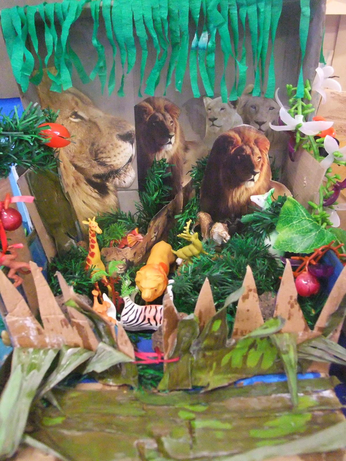 bloggers Habitat Diorama